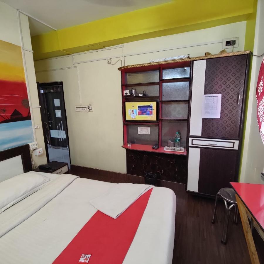 Ruby's Hotel *